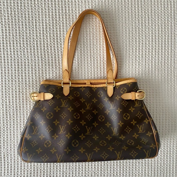 Authentic Louis Vuitton Batignolles Horizontal Bag - Picture 4 of 10